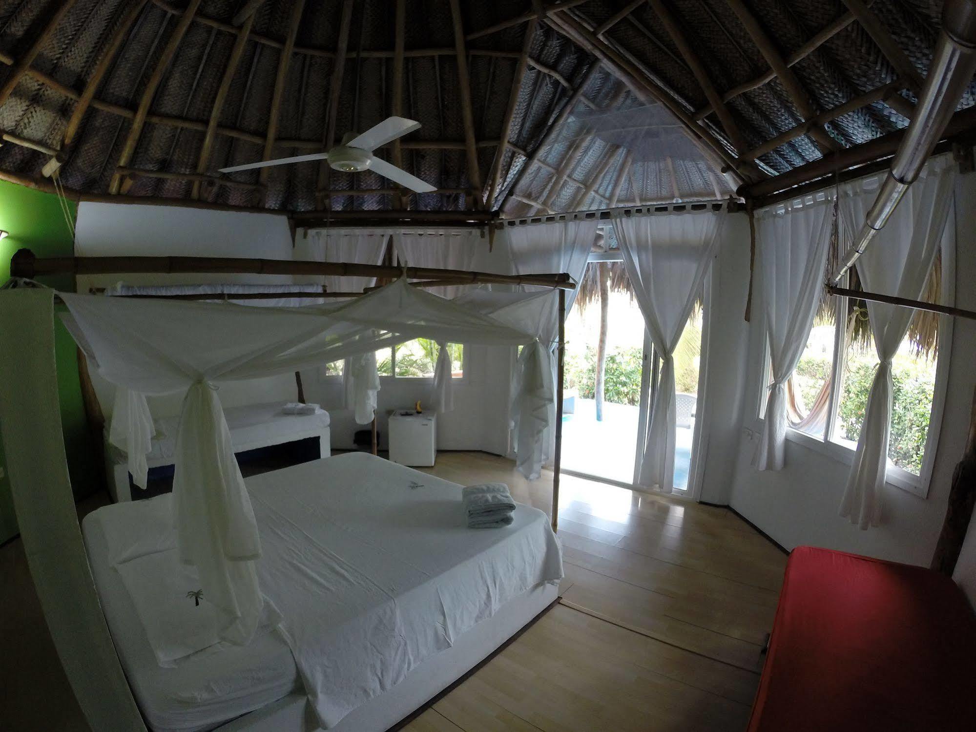 Hotel Playa Mandala بالومينو المظهر الخارجي الصورة